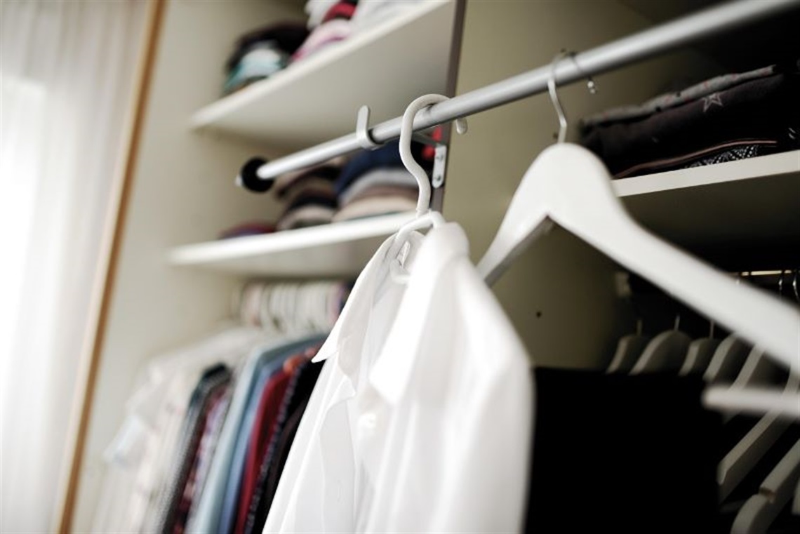 Wardrobe declutter workshop