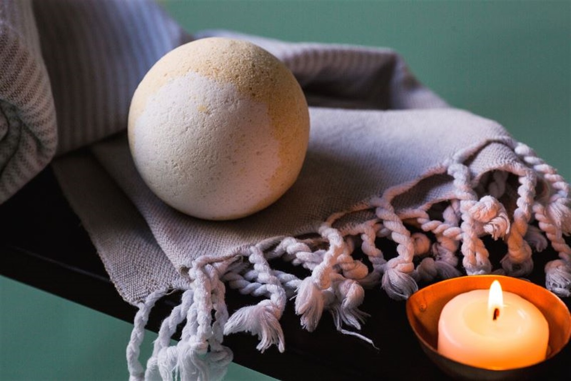 DIY bath bombs