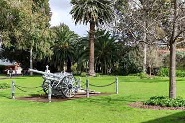 Soldiers_Memorial_Gardens-10.jpg