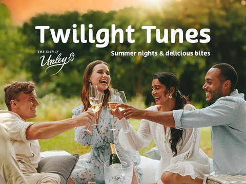 Twilight-Tunes-Sisters-Mr-Buzzy.png