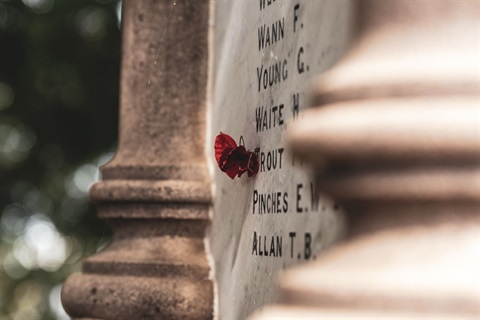 ANZAC-wreath-2-2.jpg